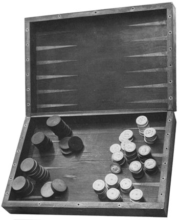 Portable backgammon table